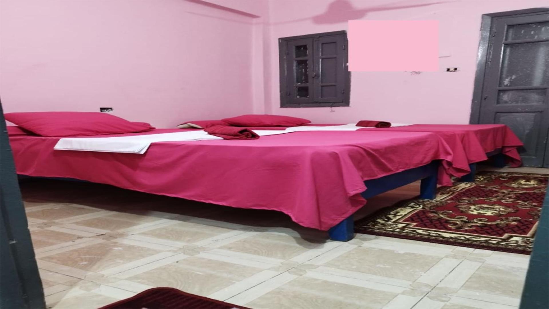 Grand Square Hostel ลักซอร์ ภายนอก รูปภาพ